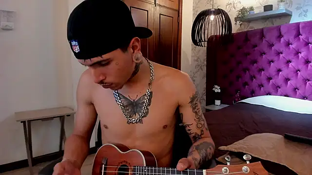 Valentino_Knox Show Webcam