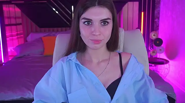 Онлайн чат XXX KylieJoyys