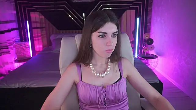 Chatroom XXX en direct de KylieJoyys