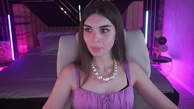 Show modela KylieJoyys na web-kameri