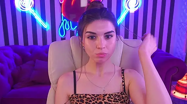 KylieJoyys Webcamshow