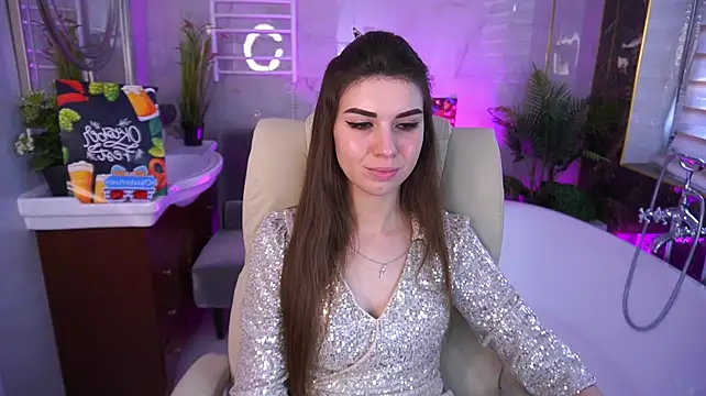 KylieJoyys Adlı Modelin Canlı XXX Sohbeti