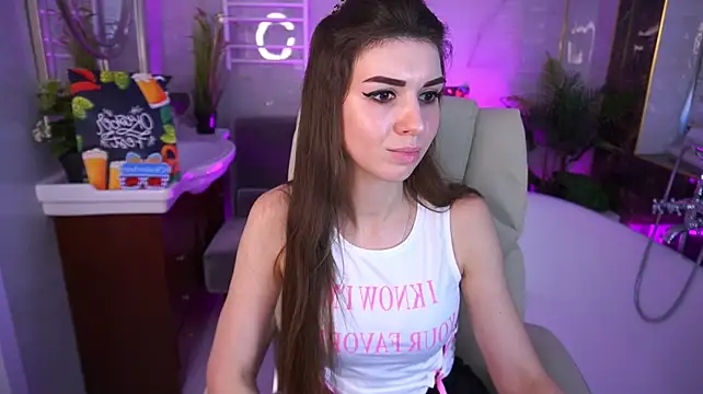 KylieJoyys' Live XXX Chat