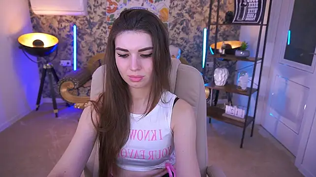 Chat +18 de KylieJoyys ao vivo