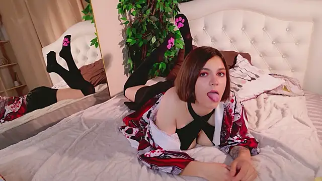 Emi_Mi_ Webcamshow