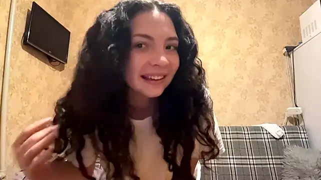 Chat +18 de MargyClingingsmith ao vivo