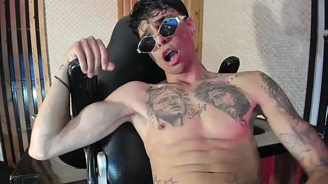 Yeidonn's Webcam Show