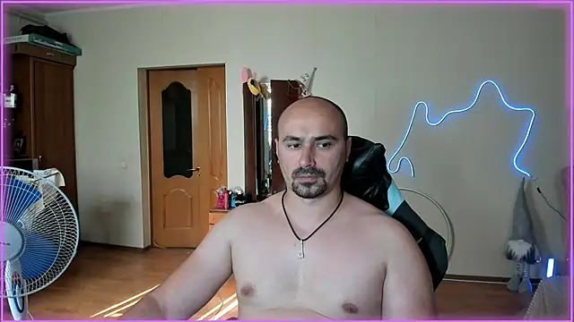 Show modela -SexyDaddy- na web-kameri