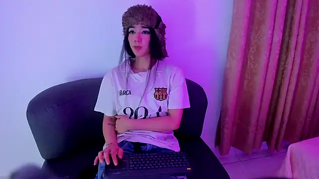 Pokazy przed kamerką – Lana_fox01
