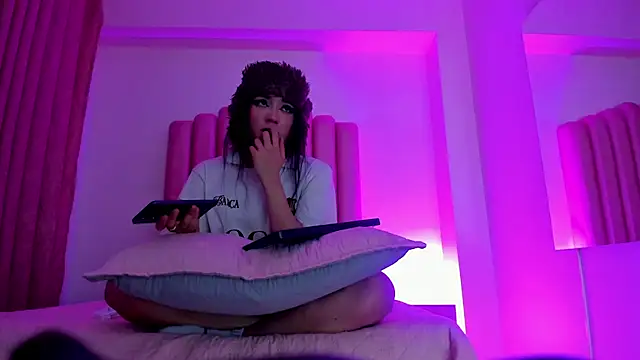 Lana_fox01 Show in webcam
