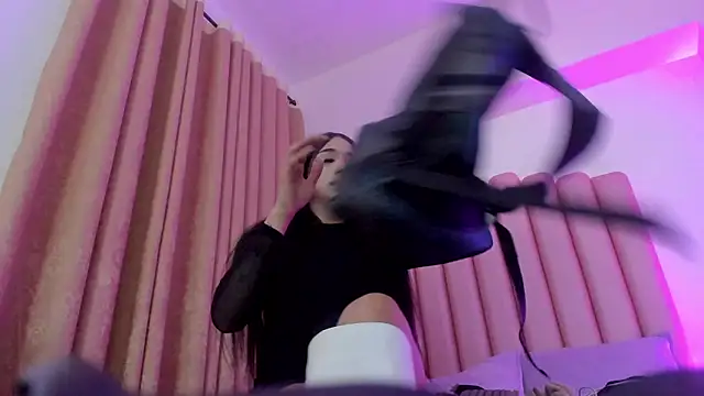 Lana_fox01's Webcam Show