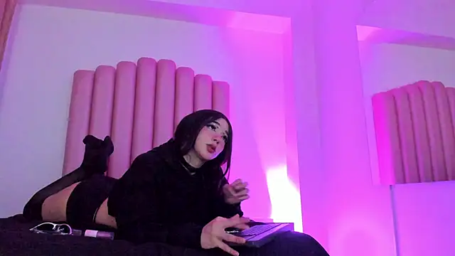 Lana_fox01 在線直播表演