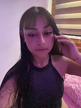 SweetSmokee's Live XXX Chat