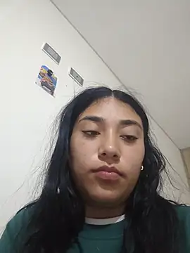 Kayle_Aurora élő XXX-chatje