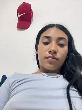 Kayle_Aurora Chat XXX in diretta