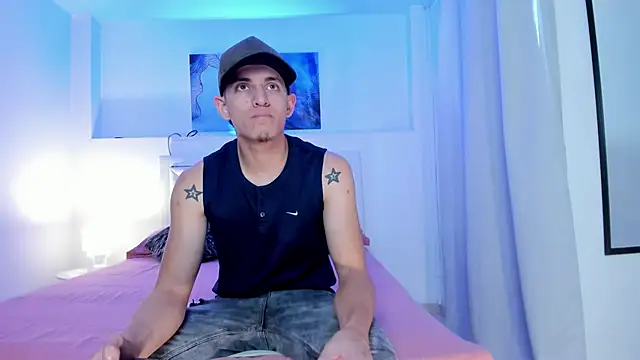 AxelFalconn webcam show