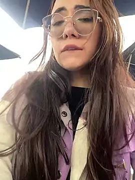 arilynn_'s Webcam Show