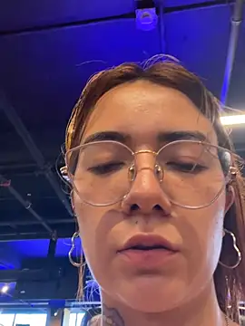 Czat XXX na żywo – arilynn_