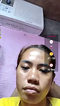 kylie25 Pertunjukan Webcam