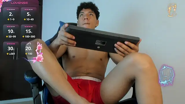 Maximiliano_Young Webcam-Show