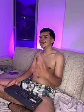 Dylan_KatteLive – webcam-show
