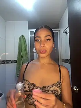 Dylan_KatteLive Webcam show