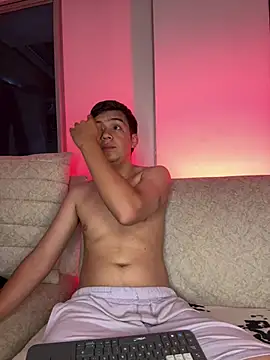 Dylan_KatteLive: вебкам-шоу