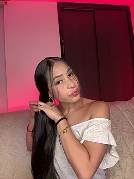 Dylan_KatteLive's Live XXX Chat