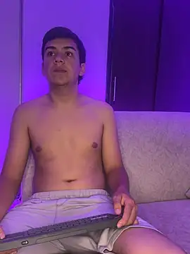 Dylan_KatteLive's Webcam Show