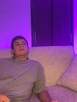 Show modela Dylan_KatteLive na web-kameri