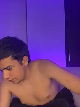 Dylan_KatteLive Adlı Modelin Web Kamerası Şovu