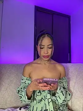 Dylan_KatteLive Pertunjukan Webcam