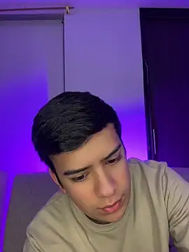 Dylan_KatteLive's Webcam Show