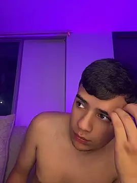 Dylan_KatteLive's Webcam Show