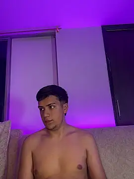 Dylan_KatteLive Adlı Modelin Web Kamerası Şovu