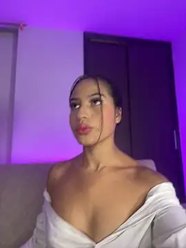 Dylan_KatteLive Шоу с уебкамера