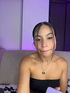 Dylan_KatteLive's Webcam Show