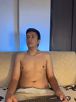 Dylan_KatteLive Webcamshow