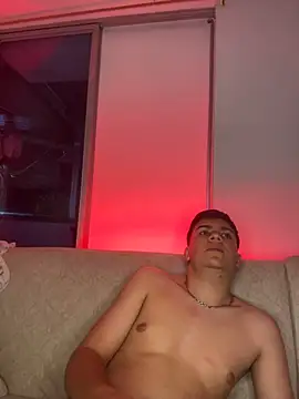 הופעת וובקאם של Dylan_KatteLive