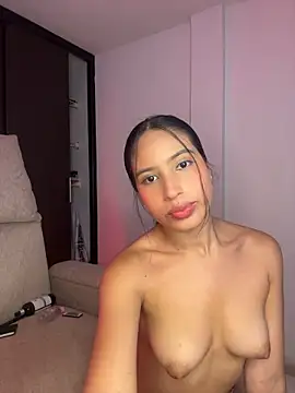 Dylan_KatteLive Adlı Modelin Web Kamerası Şovu