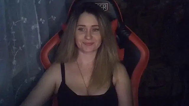 KiraKisskis – webcam-show