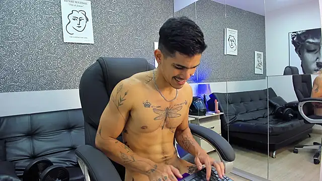 Show modela Jared_Cole na web-kameri