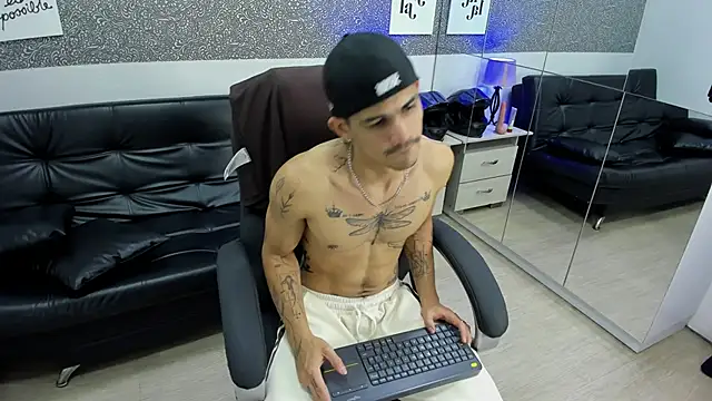 Pokazy przed kamerką – Jared_Cole