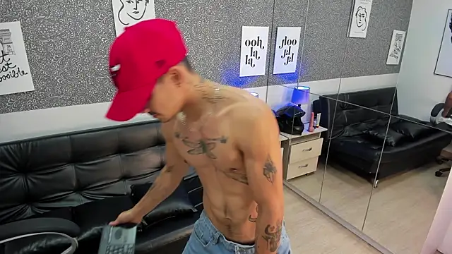 Jared_Cole Show in webcam