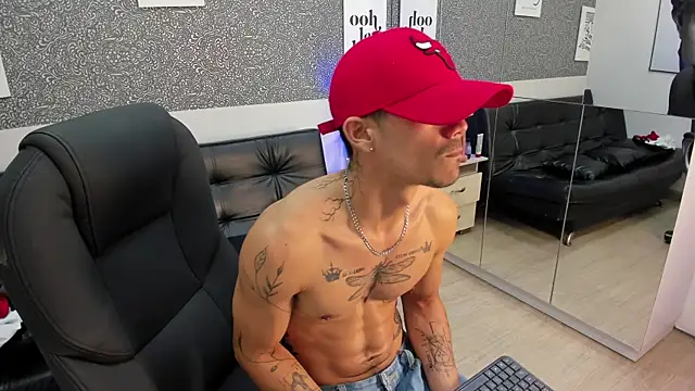 Jared_Cole Show in webcam