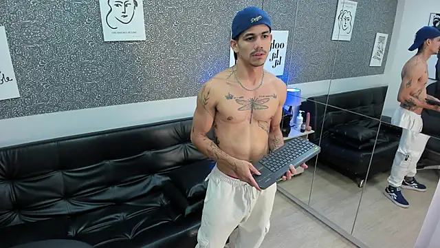 Show modela Jared_Cole na web-kameri