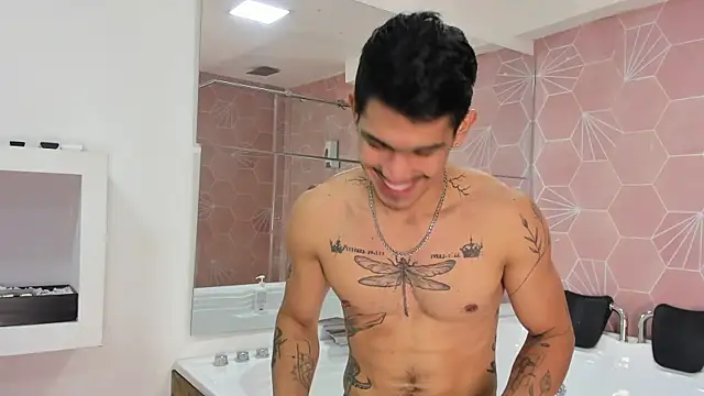 Jared_Cole Show in webcam