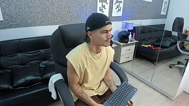 Jared_Cole Adlı Modelin Web Kamerası Şovu