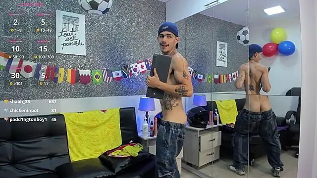 Jared_Cole Show in webcam