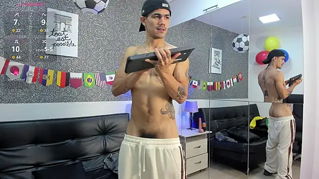 Show modela Jared_Cole na web-kameri